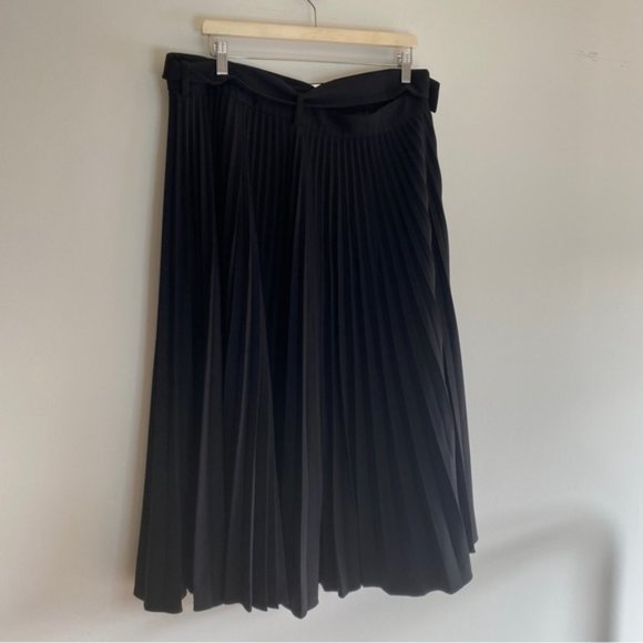 ZARA Pleated Black Belted midi skirt - Picture 9 of 9